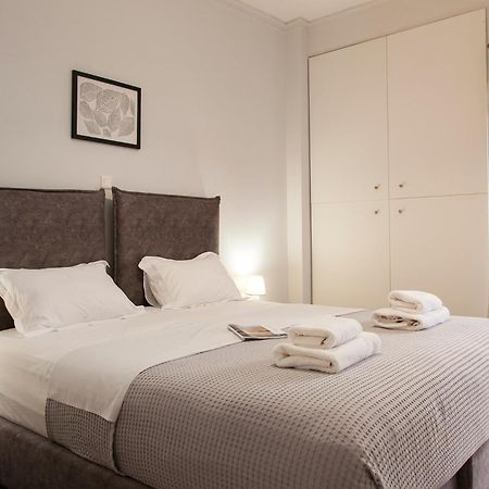 Suite 04 - Smart Cozy Suites - In The Heart Of Athens - 5 Minutes From Metro المظهر الخارجي الصورة