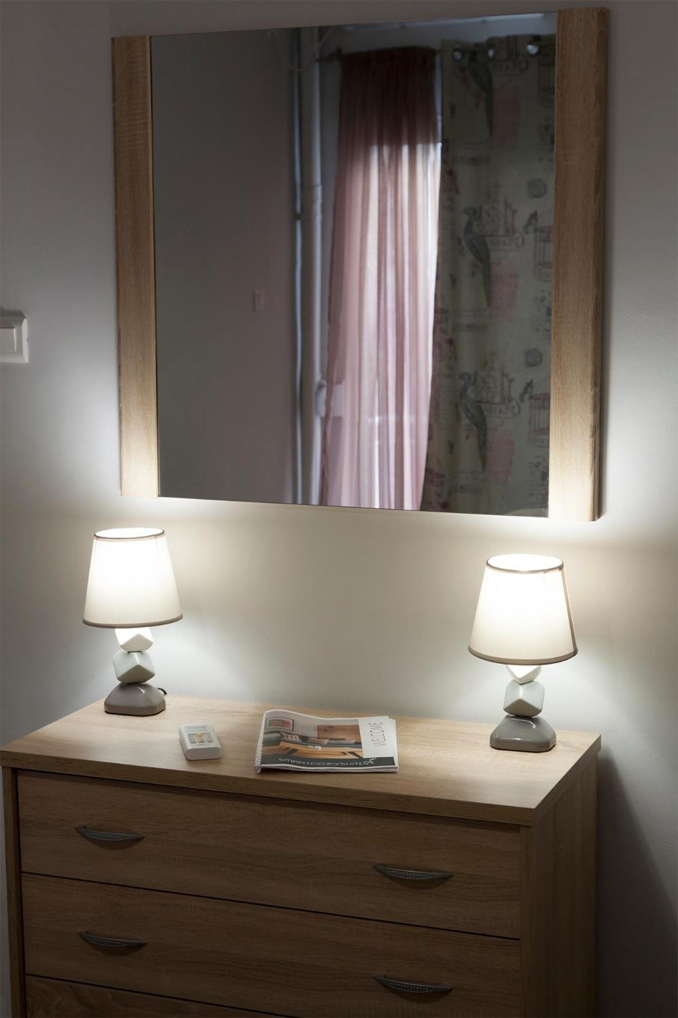 Suite 04 - Smart Cozy Suites - In The Heart Of Athens - 5 Minutes From Metro المظهر الخارجي الصورة