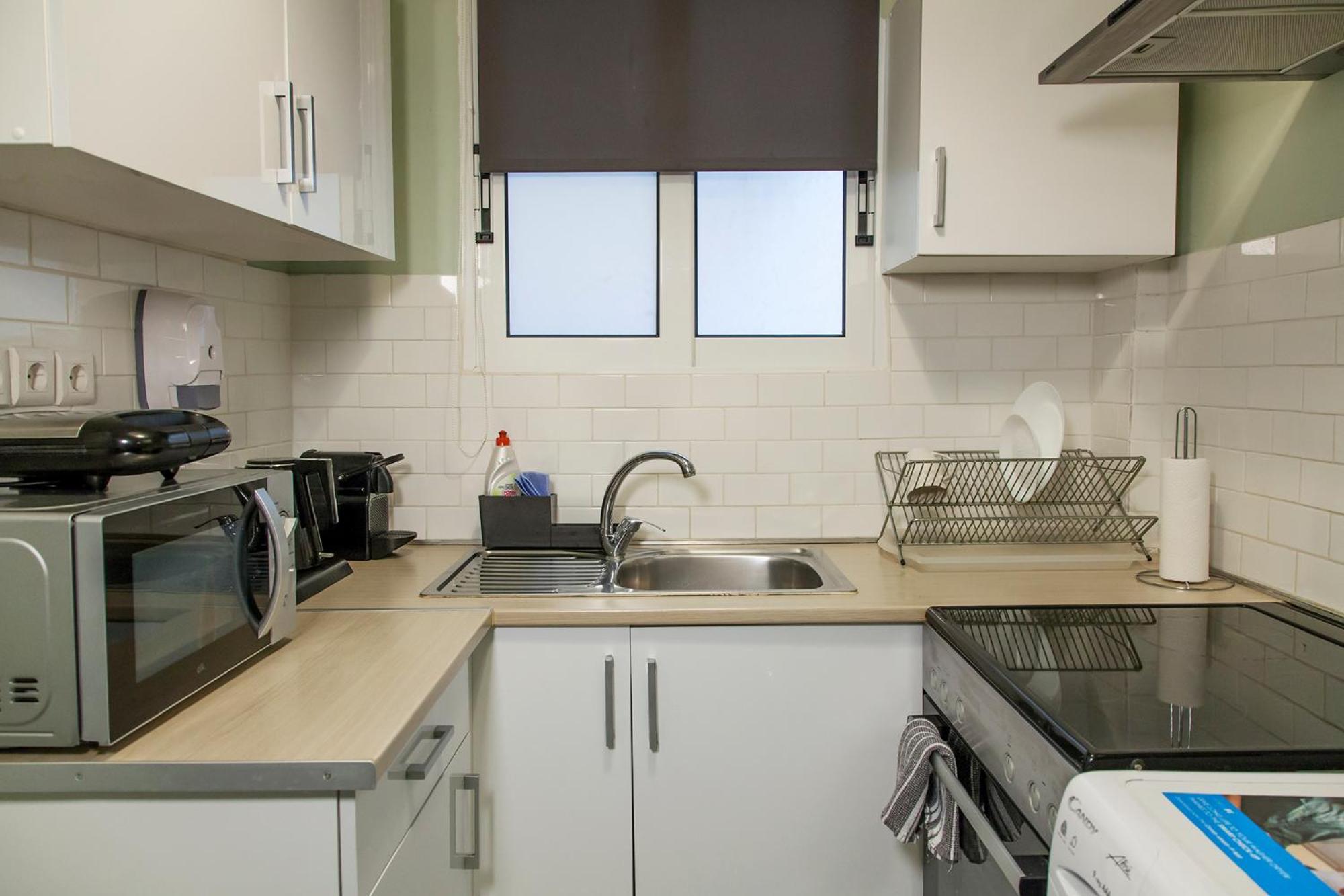 Suite 04 - Smart Cozy Suites - In The Heart Of Athens - 5 Minutes From Metro المظهر الخارجي الصورة