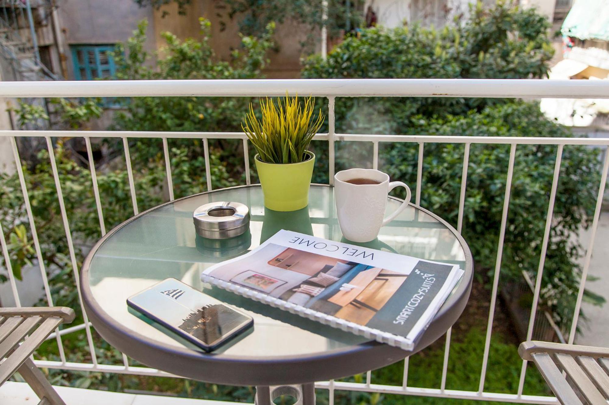 Suite 04 - Smart Cozy Suites - In The Heart Of Athens - 5 Minutes From Metro المظهر الخارجي الصورة